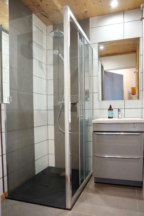 סן-ז'אן-דה מוריאן Chalet Hotel La Tuviere Bike Inn מראה חיצוני תמונה