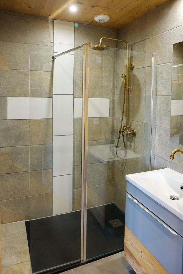 סן-ז'אן-דה מוריאן Chalet Hotel La Tuviere Bike Inn מראה חיצוני תמונה